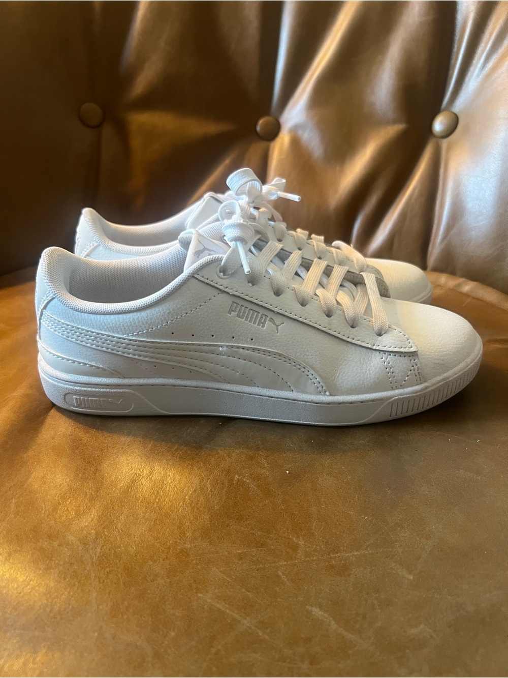 PUMA Vikky v3 Sneaker - Women's 8, Leather - Picture 2 of 8